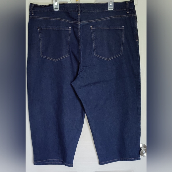 Gloria Vanderbilt Amanda Capri Pants Size 24W - Picture 2 of 5